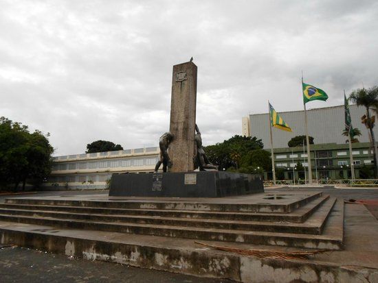Monument to the 3 Races